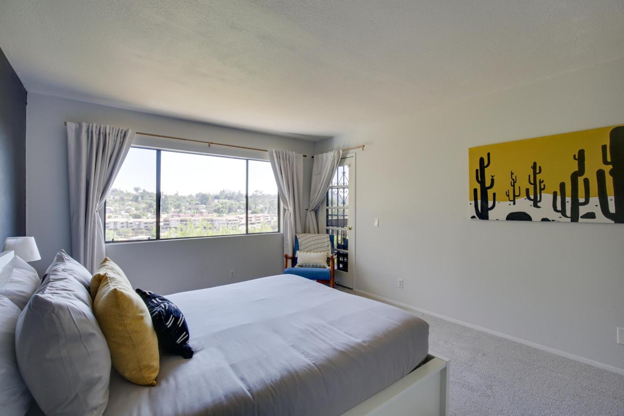 Pet-friendly Townhome 15 Mi To San Diego! *
